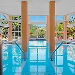 Otel Les Tourelles 3*