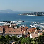 Hotel Les Tourelles