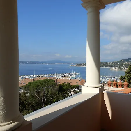 Les Tourelles Hotel 3*