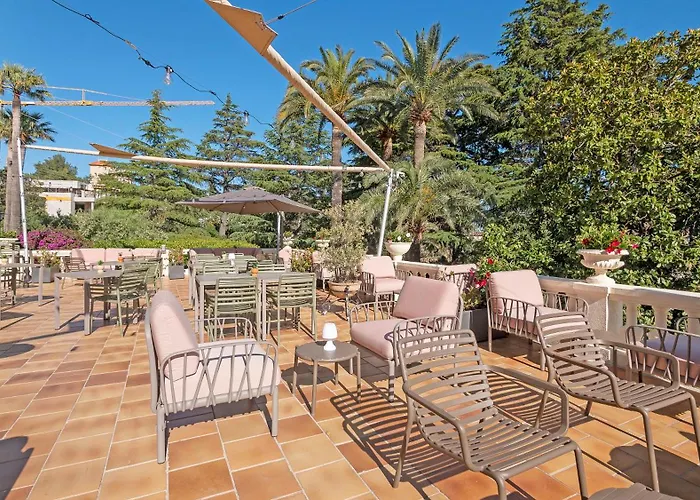Hotel Les Tourelles Sainte-Maxime
