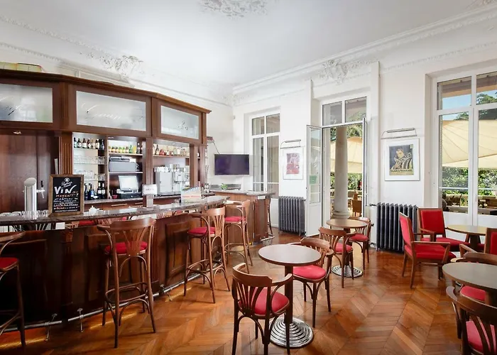 Les Tourelles Hotel 3*